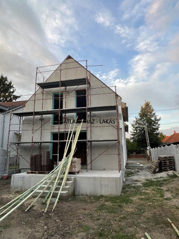 Eladó családi ház, Budapesten, XVI. kerületben 224.9 M Ft