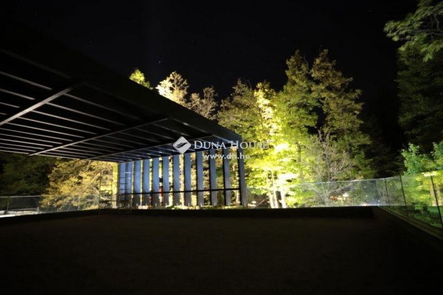 Eladó nyaraló, Pilisszentkereszten 693 M Ft, 6 szobás