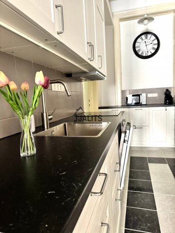 Kiadó téglalakás, albérlet, VII. kerületben, Cserhát utcában