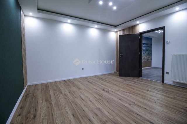 Eladó panellakás, Budapesten, XVII. kerületben 89.8 M Ft