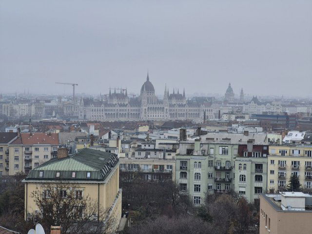 Eladó téglalakás, Budapesten, II. kerületben, Rózsahegy utcában