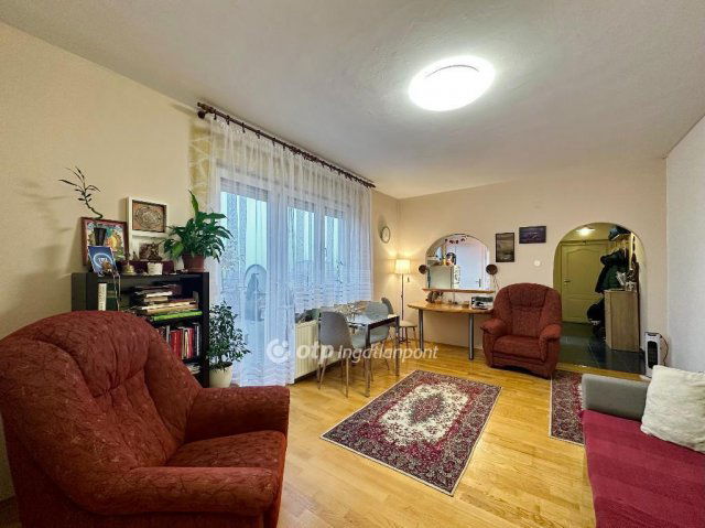 Eladó téglalakás, Budapesten, IX. kerületben 67.9 M Ft, 2 szobás