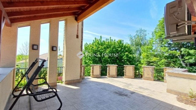 Eladó családi ház, Budajenőn 198 M Ft, 5 szobás