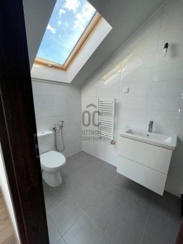 Eladó ikerház, Budapesten, XVI. kerületben 179.9 M Ft, 5 szobás