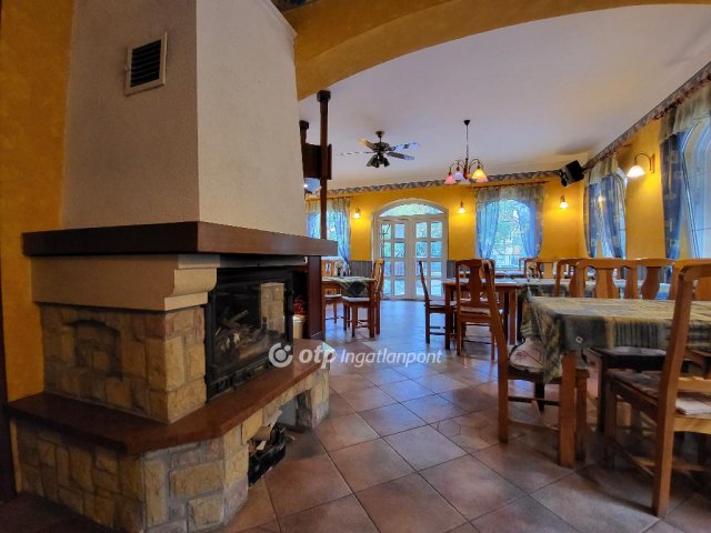 Eladó családi ház, Siófokon 211 M Ft, 5 szobás