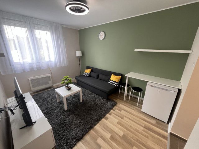 Kiadó téglalakás, albérlet, Kaposváron 160 E Ft / hó, 1 szobás