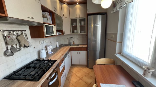 Eladó panellakás, Győrött 72 M Ft, 4 szobás