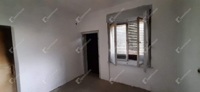 Eladó családi ház, Zalabaksán 18 M Ft, 4 szobás