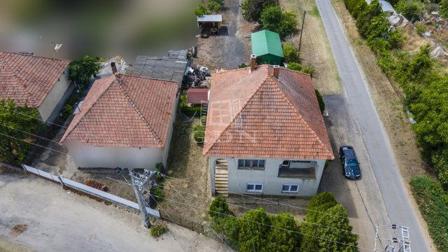 Eladó családi ház, Szentlőrinckátán 45 M Ft, 4 szobás
