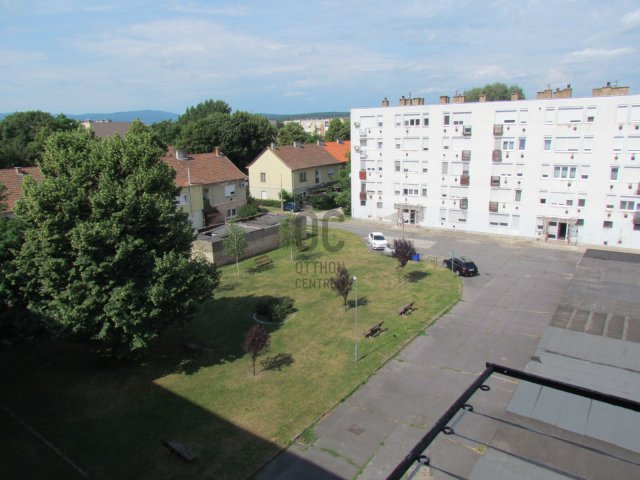 Eladó téglalakás, Sajószentpéteren 20.9 M Ft, 2 szobás