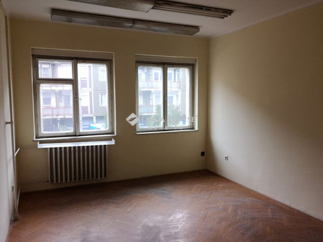 Eladó családi ház, Zalaegerszegen 295 M Ft, 24 szobás