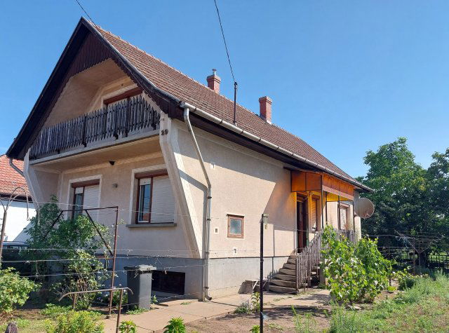 Eladó családi ház, Jászkarajenőn 29.8 M Ft, 3 szobás