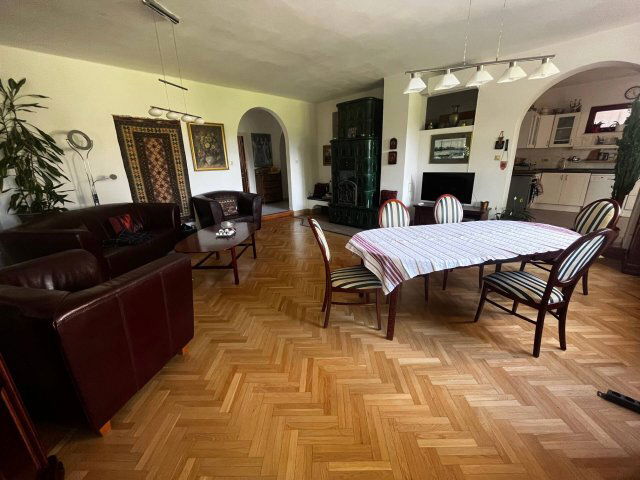 Eladó családi ház, Tatán 147 M Ft, 3+4 szobás