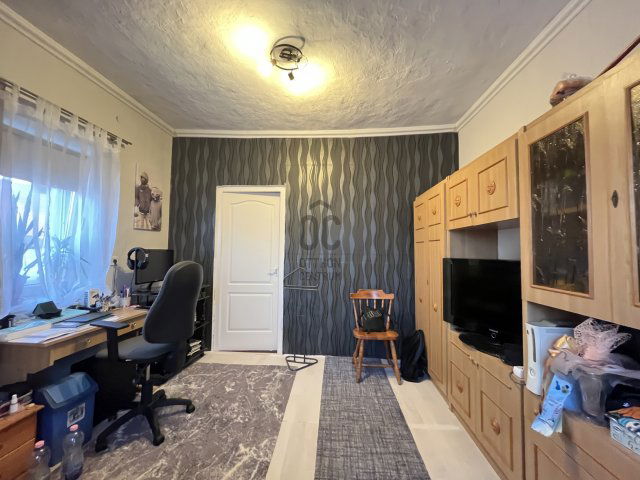 Eladó családi ház, Földesen 21.99 M Ft, 3 szobás