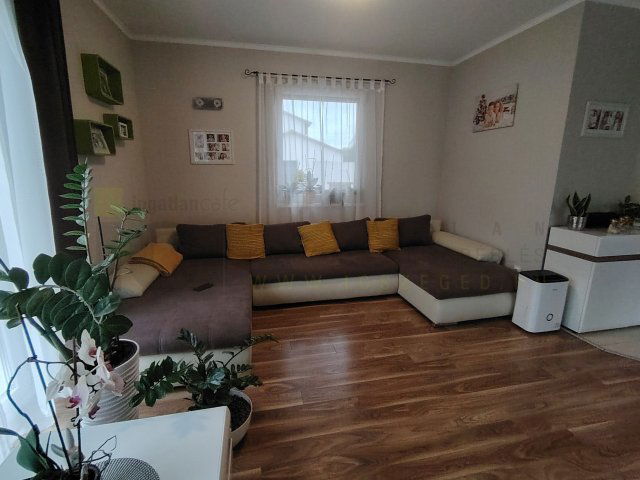 Eladó családi ház, Szegeden 129 M Ft, 4 szobás
