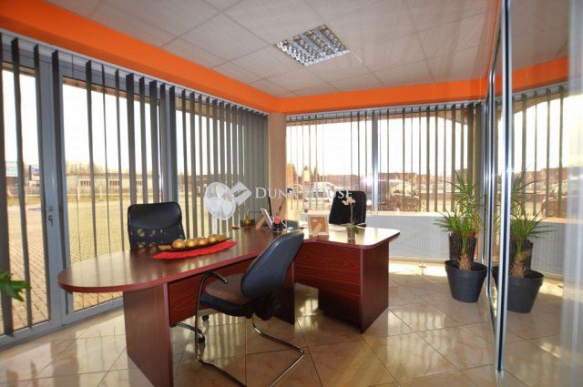 Eladó ipari ingatlan, Ajkán 98 M Ft / költözzbe.hu