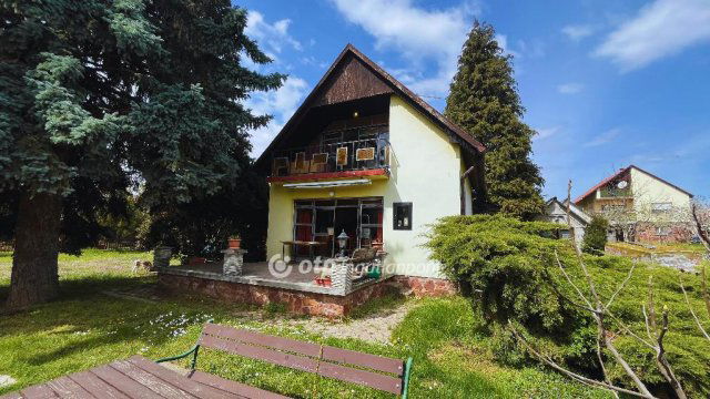 Eladó nyaraló, Ábrahámhegyen 85.5 M Ft, 1+2 szobás