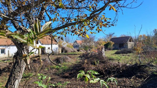 Eladó telek, Borgátán 4.9 M Ft / költözzbe.hu