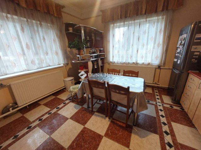 Eladó családi ház, Rádon 82 M Ft, 3 szobás