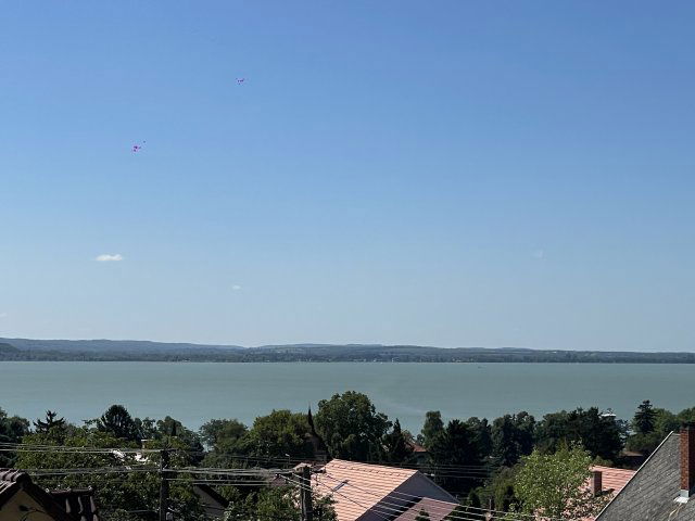 Eladó sorház, Révfülöpön 84.9 M Ft, 3 szobás