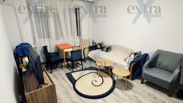 Eladó panellakás, Szegeden 49 M Ft, 2 szobás