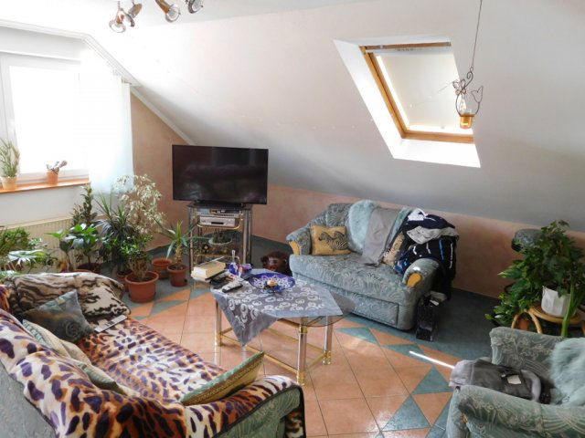 Eladó családi ház, Pápán 175 M Ft, 4 szobás