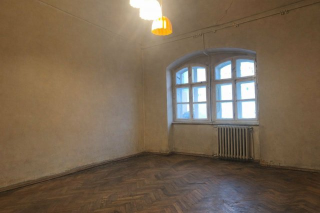 Eladó téglalakás, Debrecenben, Kossuth utcában 69.9 M Ft