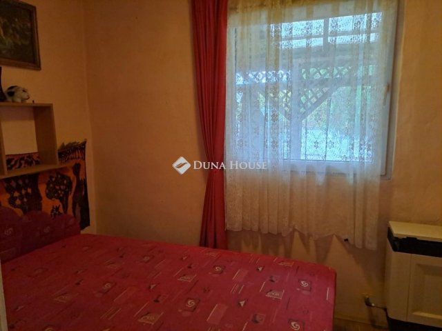 Eladó családi ház, Baján 29.9 M Ft, 3 szobás