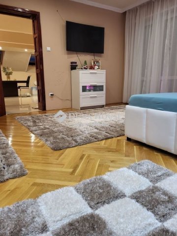 Eladó családi ház, Budapesten, XV. kerületben 229 M Ft, 8 szobás