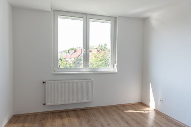 Eladó panellakás, Kincsesbányán 44.9 M Ft, 2 szobás