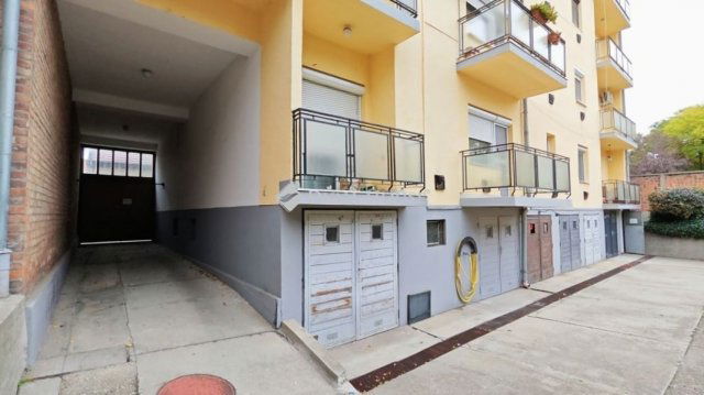 Eladó téglalakás, Kecskeméten 65.9 M Ft, 4 szobás