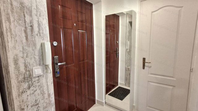 Kiadó téglalakás, albérlet, Szolnokon 130 E Ft / hó, 2 szobás