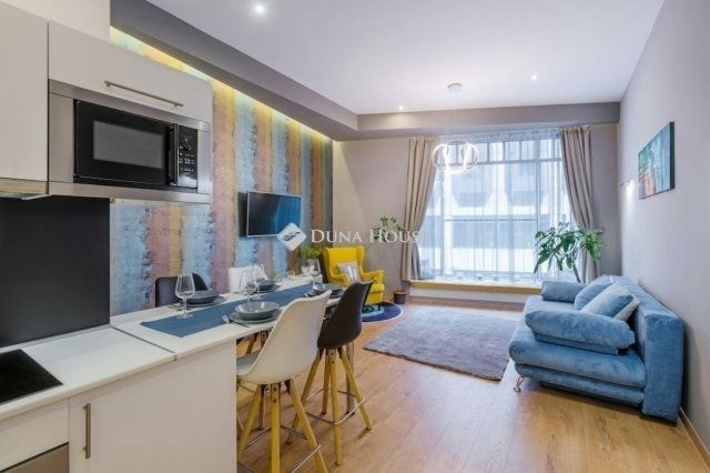 Eladó téglalakás, Budapesten, V. kerületben 233.9 M Ft, 2 szobás