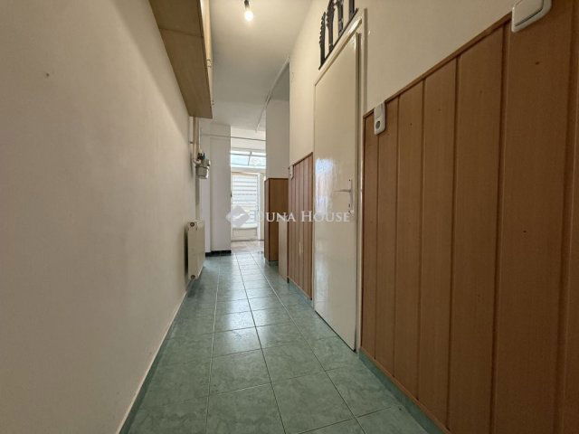 Eladó téglalakás, Kecskeméten 29.9 M Ft, 2 szobás