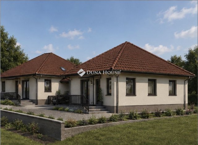 Eladó ikerház, Pilisen, Temető utcában 93 M Ft, 4 szobás