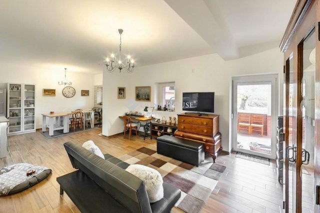 Eladó családi ház, Lajosmizsén 500 M Ft, 4 szobás