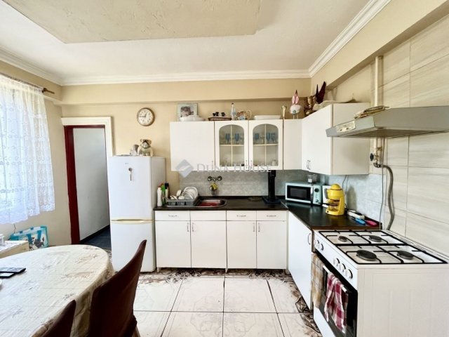 Eladó családi ház, Nyíregyházán 43.9 M Ft, 3 szobás