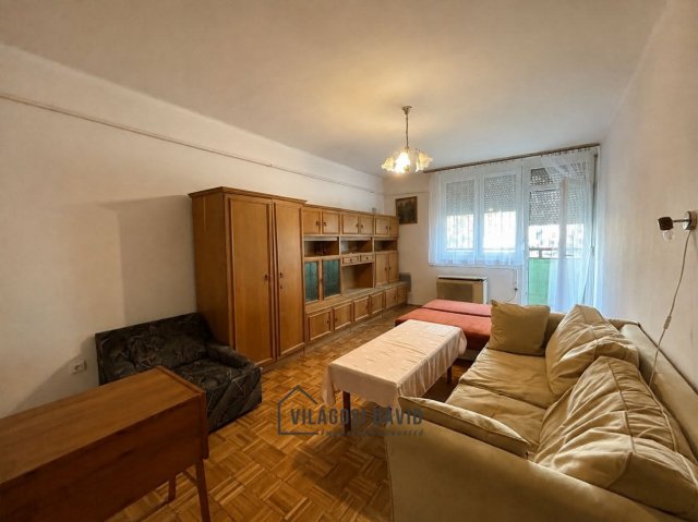Kiadó téglalakás, albérlet, Debrecenben 230 E Ft / hó, 3 szobás