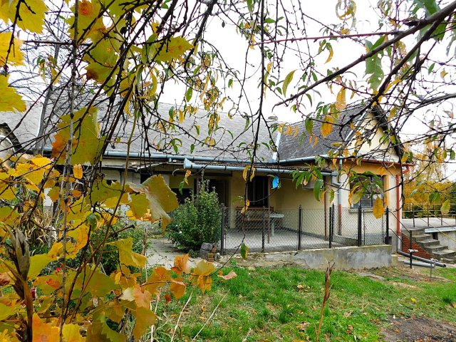 Eladó családi ház, Cserszegtomajon 45 M Ft, 2 szobás