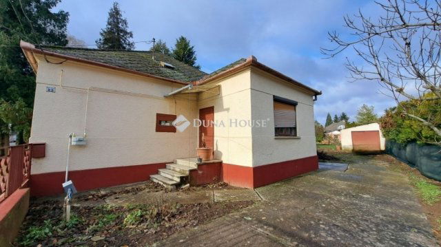 Eladó családi ház, Bólyban 34.9 M Ft, 3 szobás