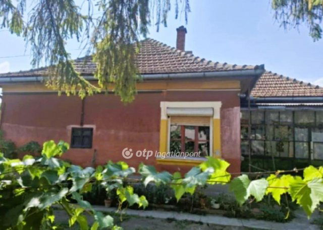 Eladó családi ház, Biharkeresztesen 27 M Ft, 2+1 szobás