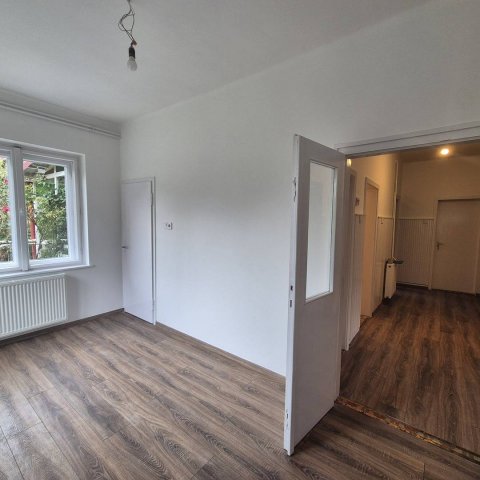 Eladó családi ház, Miskolcon 64.9 M Ft, 2 szobás
