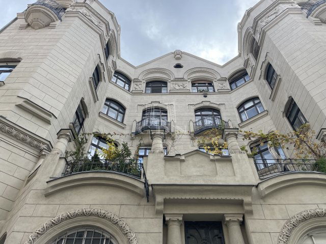 Eladó téglalakás, Budapesten, VI. kerületben 169 M Ft, 5 szobás