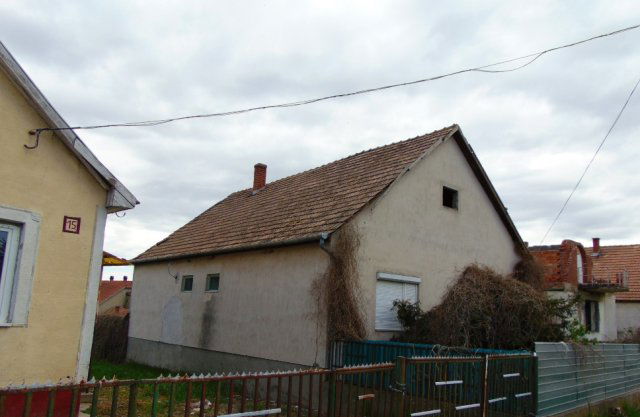Eladó családi ház, Poroszlón, Ráboly úton 13.79 M Ft