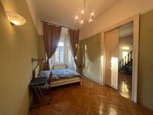 Eladó téglalakás, Budapesten, IX. kerületben, Ferenc körúton