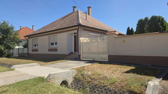 Eladó családi ház, Csátalján 25.9 M Ft, 3 szobás