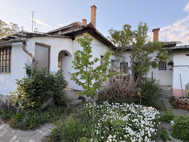 Eladó családi ház, Hódmezővásárhelyen 43.9 M Ft, 2+2 szobás