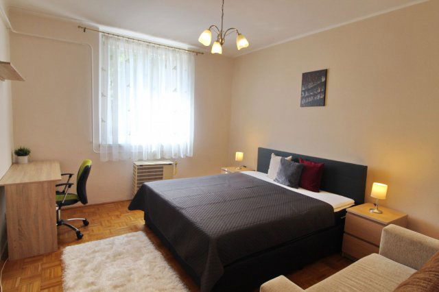 Kiadó téglalakás, albérlet, Debrecenben 215 E Ft / hó, 2 szobás