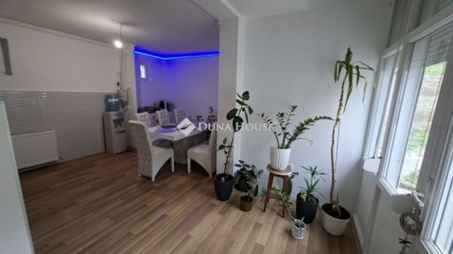 Eladó családi ház, Tamásiban 42.5 M Ft, 3 szobás