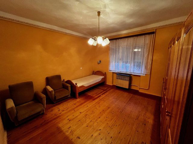 Eladó családi ház, Jászberényben 51.5 M Ft, 2+1 szobás